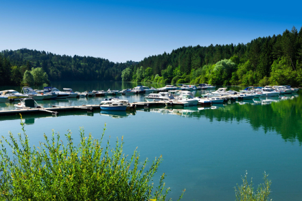 Ports lac de vouglans, camping du surchauffant